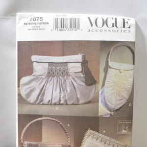 UNCUT Vogue 7675 Pattern, Evening Bags, Fancy Purses, 4 Dress Event Purses, One Size, Beaded,Smocked, Decorative Bags, Inside Pocket