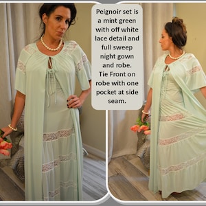 UNWORN Shadowline Mint Green Peignoir Set, Robe, Nightgown, White Lace, Full Sweep Skirt, Feminine, Long, Bust 34, S/M, Vtg 70s NOS w/tag image 2