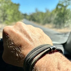 Custom Paracord Bracelet for Men, Triple Wrap Bracelet, Non Leather, Vegan Friendly Gift