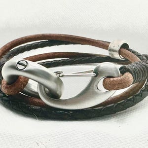 Beautiful Memorial Ash Bracelet for Men, Unique Urn Bracelet Keepsake for a Loved One or Pet