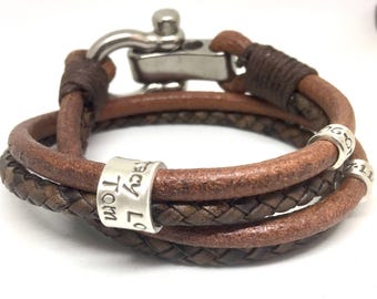 Personalized Leather Bracelet for Men - Custom Engraved Father&#39;s Day Gift
