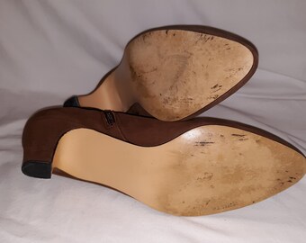 Vintage Gloria Vanderbilt Brown Suede Ankle Boots USED Size or