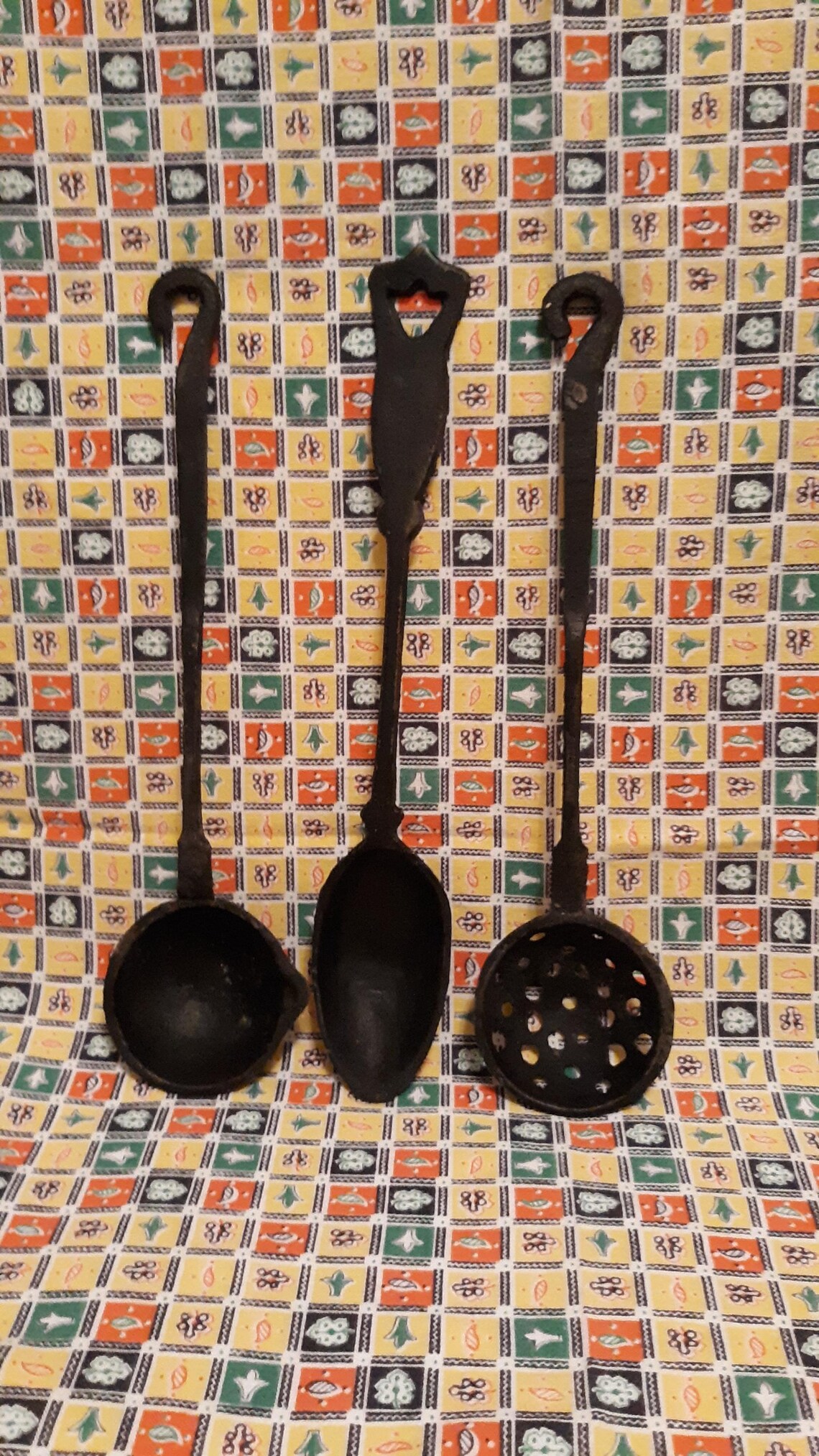 Set of 3 Cast Iron Vintage Taiwan Spoons to Use or Display on Wall - Etsy