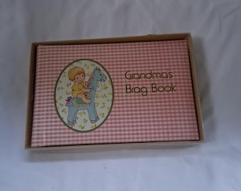 Vintage New Grandma's Brag Book Purse Size Photo Album