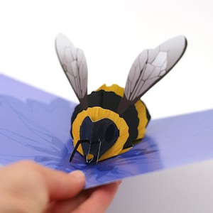 Carte pop-up abeille, carte abeille, bourdon, carte pour lui, carte pour elle, fabriquée au Royaume-Uni, carte 3D