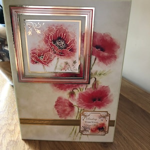 Ladies or Girls Poppy Any Occasion Card mit Gold Foiling