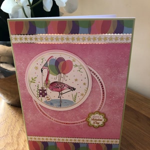 Niñas o niños Flamingo & Globos Tarjeta de cumpleaños temática con un toque de oro Foiling