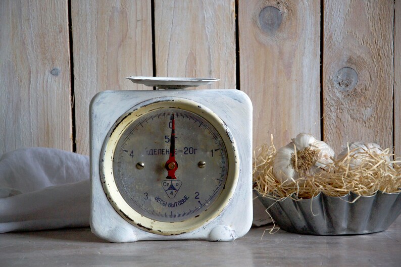 Vintage countertop scale Antique houseware Vintage kitchenware Vintage display Rustic weight scale Tabletop scale Vintage kitchen scale