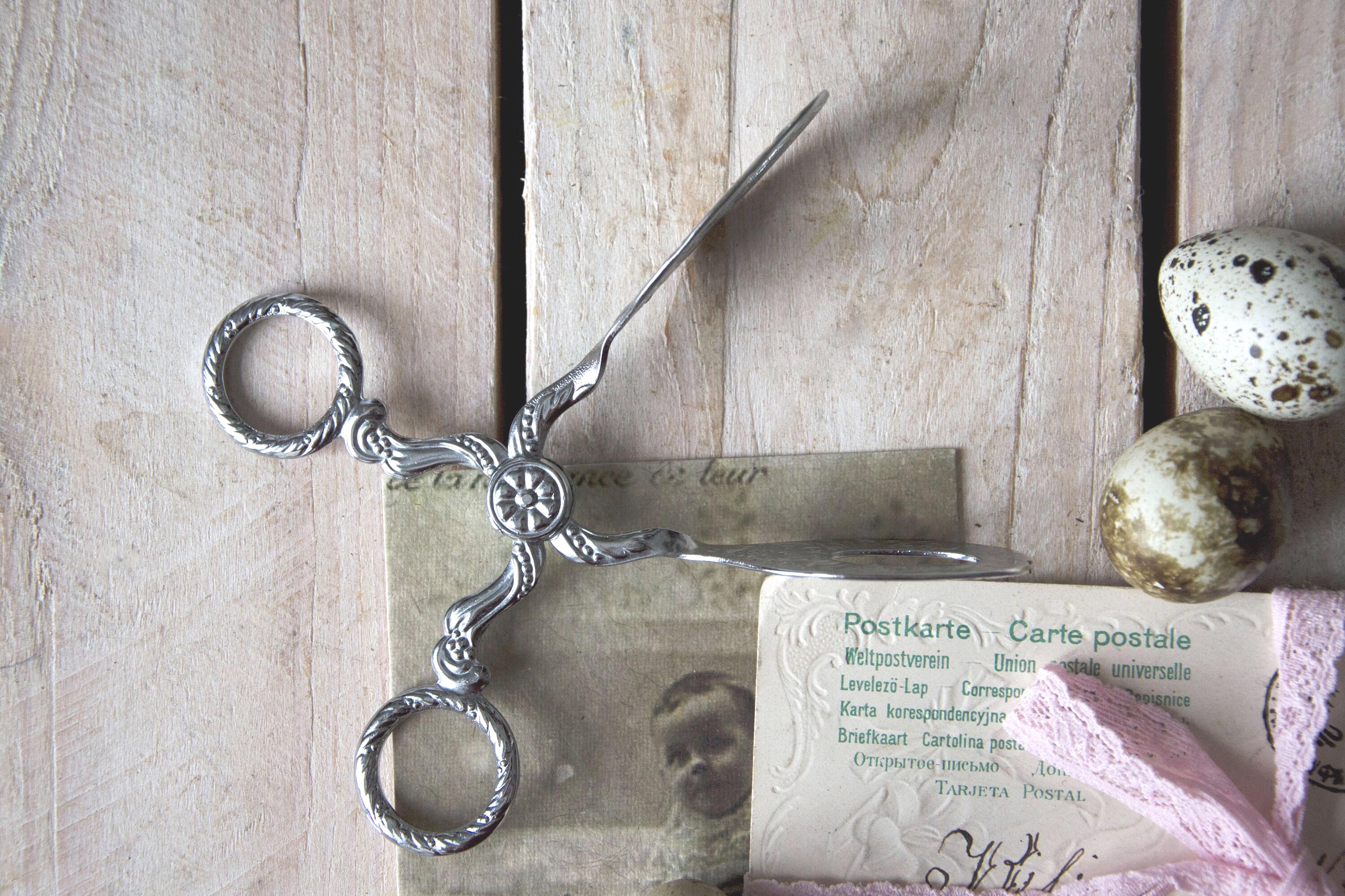 ヴィンテージ装飾ケーキトング – ペストリー、ケーキ、サンドイッチ