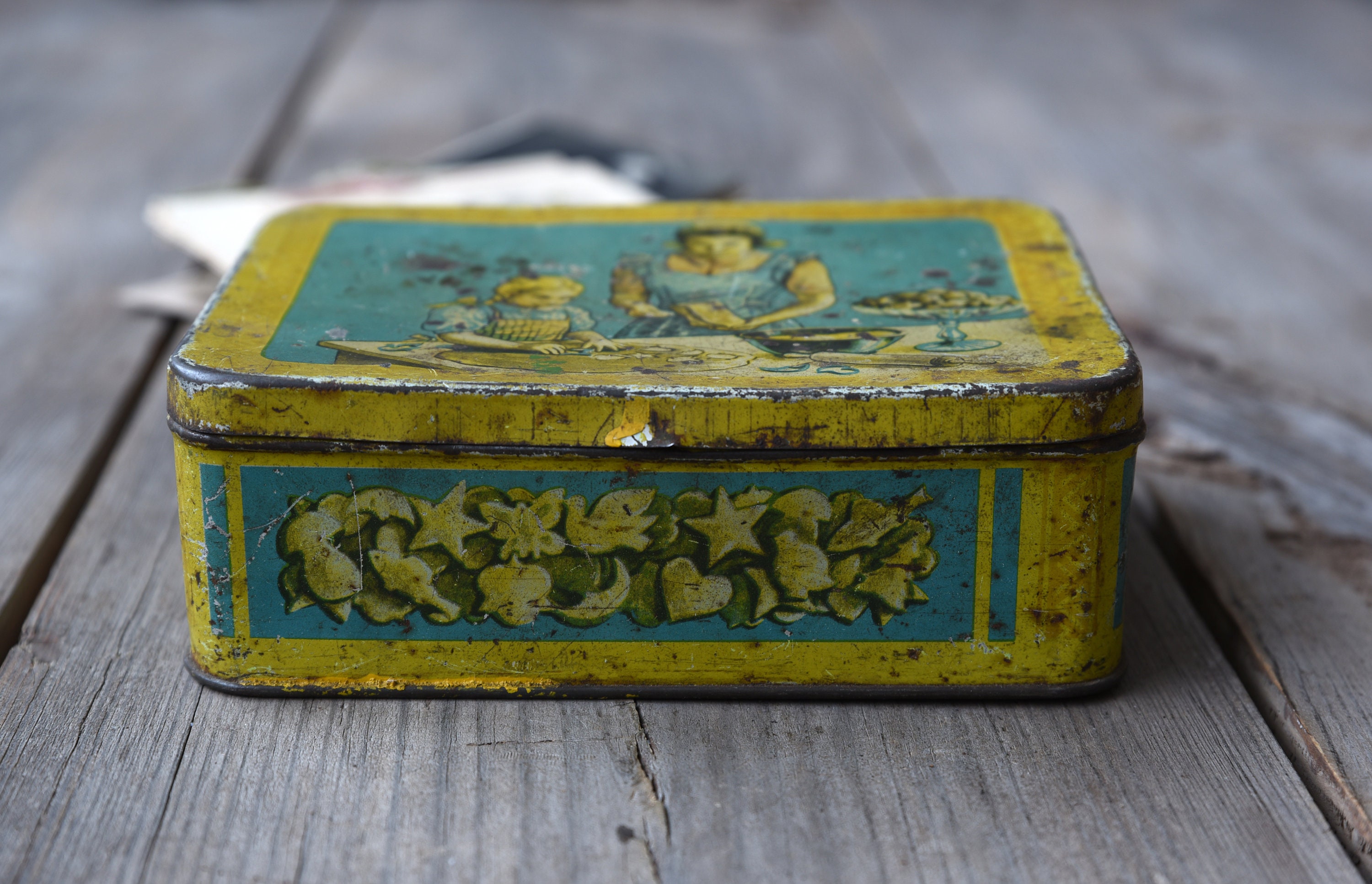 Vintage tin box Box with hinged lid Tin container with Etsy
