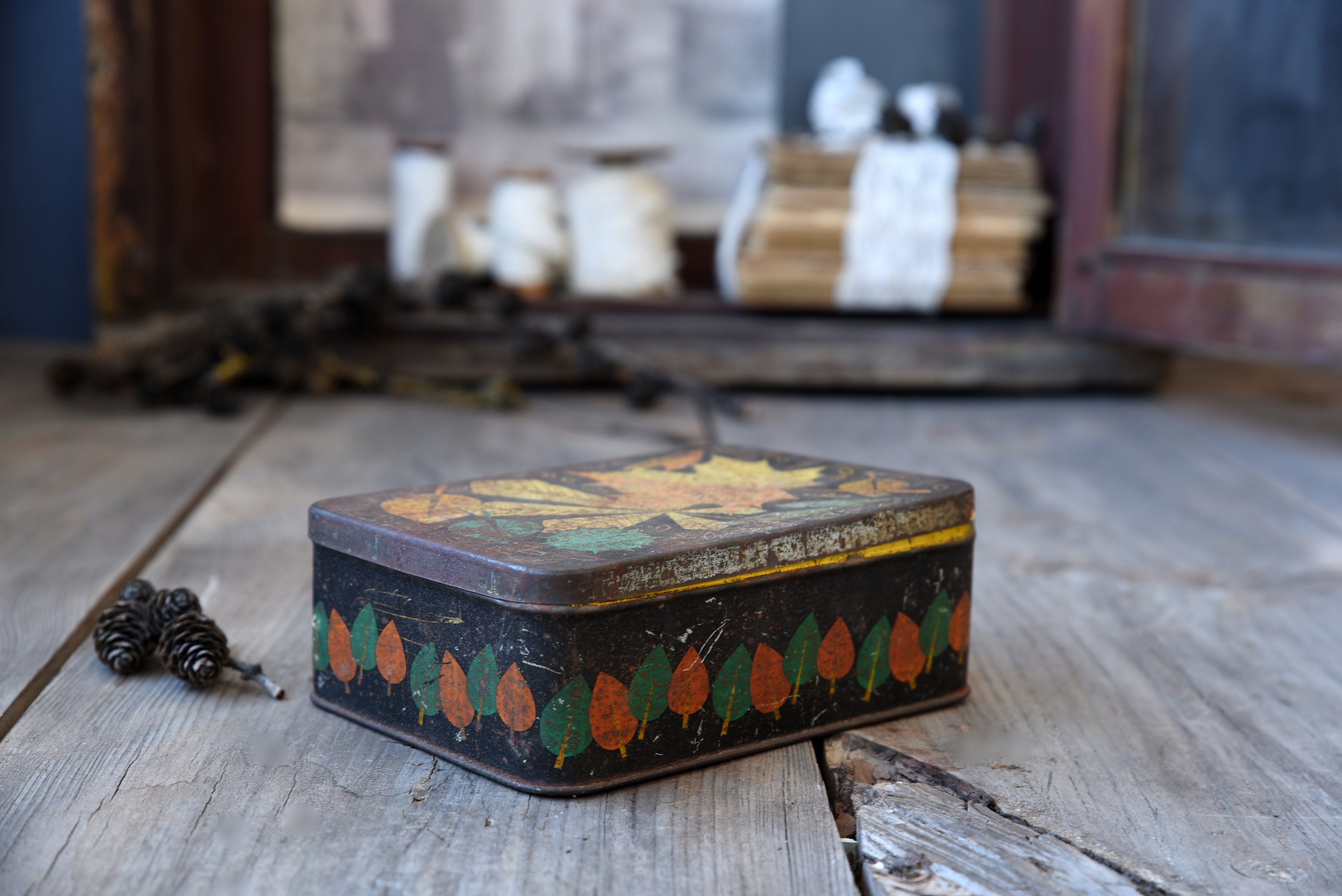 Vintage tin box Box with hinged lid Tin container with Etsy
