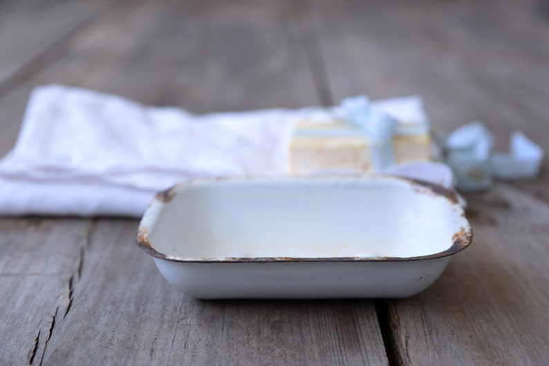 Vintage enamel soap dish Rustic soap holder White enamel Etsy