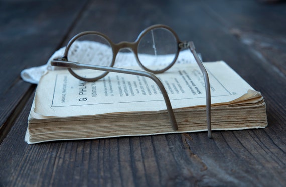 Antique round brown eyeglasses with case, Round e… - image 3