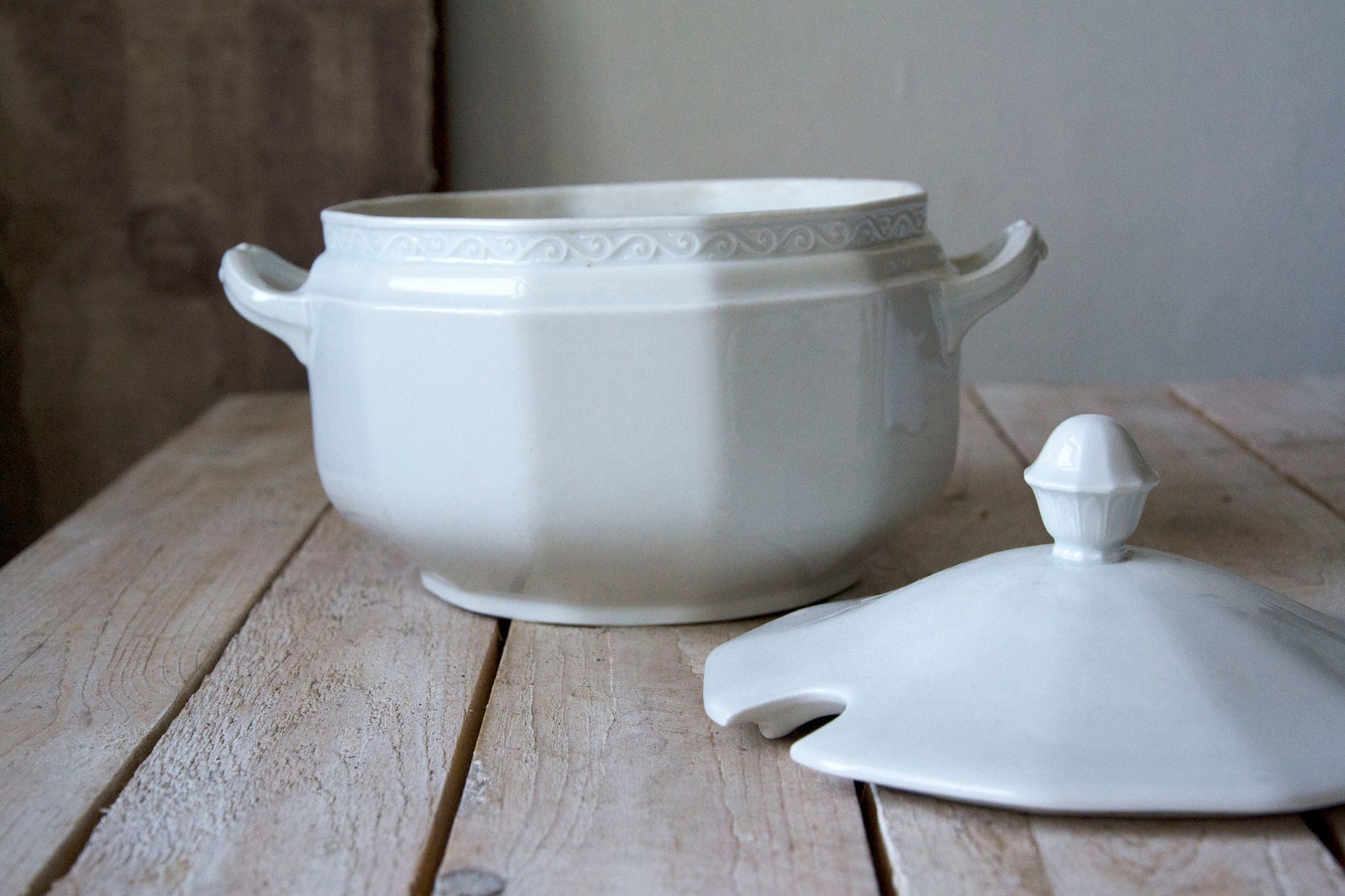 Vintage soup tureen White tureen with lid Antique tureen Etsy