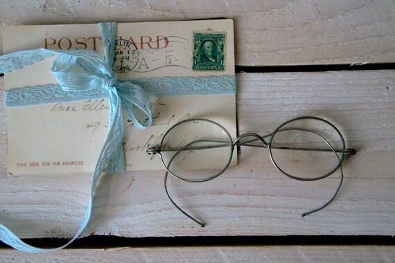 Antique eyeglasses, Antique oval eyeglasses, Round