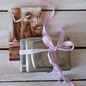 Antique Metal Cigarette Case – Rustic Jewelry Box – Opens Like a Book – Vintage Gift Container – Collectible Silver Tone Case with History