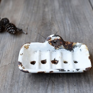 Antique White Enamel Soap Dish – Wall-Mount Heavy Metal Holder – Rustic Bathroom Decor – Vintage Shabby Enamelware
