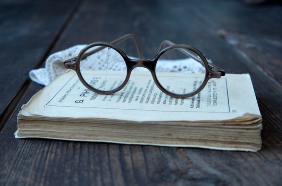 Antique round brown eyeglasses with case, Round e… - image 6