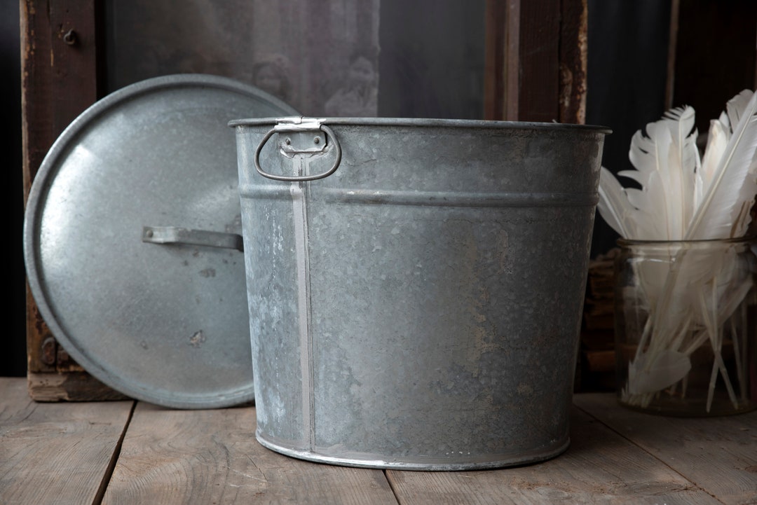 Vintage Bucket, Galvanized Bucket, Zinc Tub, Galvanized Planter, Tin
