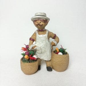 Metlox Schultz Grocer Poppytrail Pottery Figurine Poppet 9” High Helen Slater Design