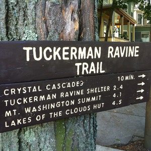 Tuckerman Ravine Trail sign replica image 2