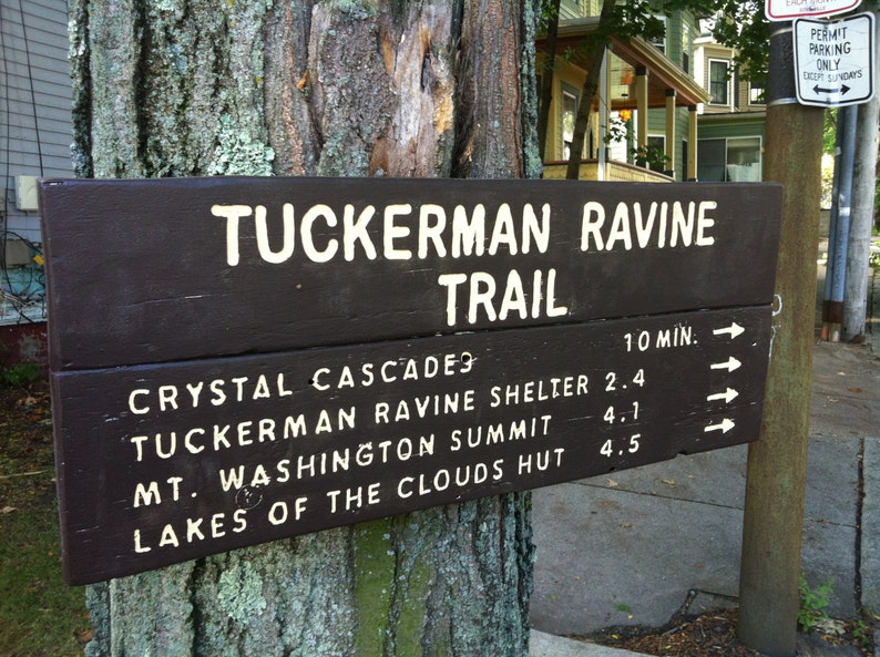 Tuckerman Ravine Trail sign replica image 2