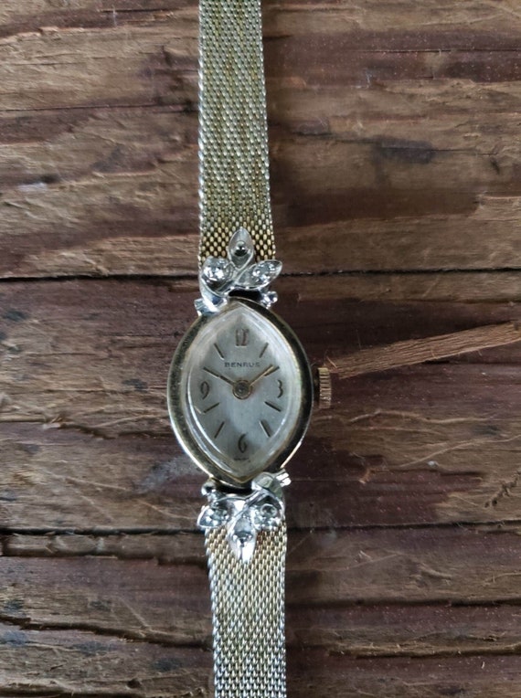1940’s Benrus Women’s Wrist Watch (Gold Band) Gem