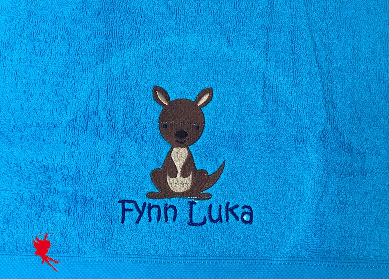 Kangaroo Personalised Embroidered Towels hellblau/türkisblau