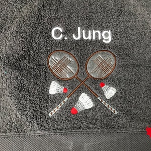 Badminton Handtuch bestickt mit Motiv Name anthrazit