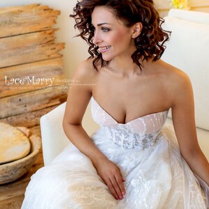 Sexy Strapless Wedding Dress With Amazing Lace Pattern A Line Skirt