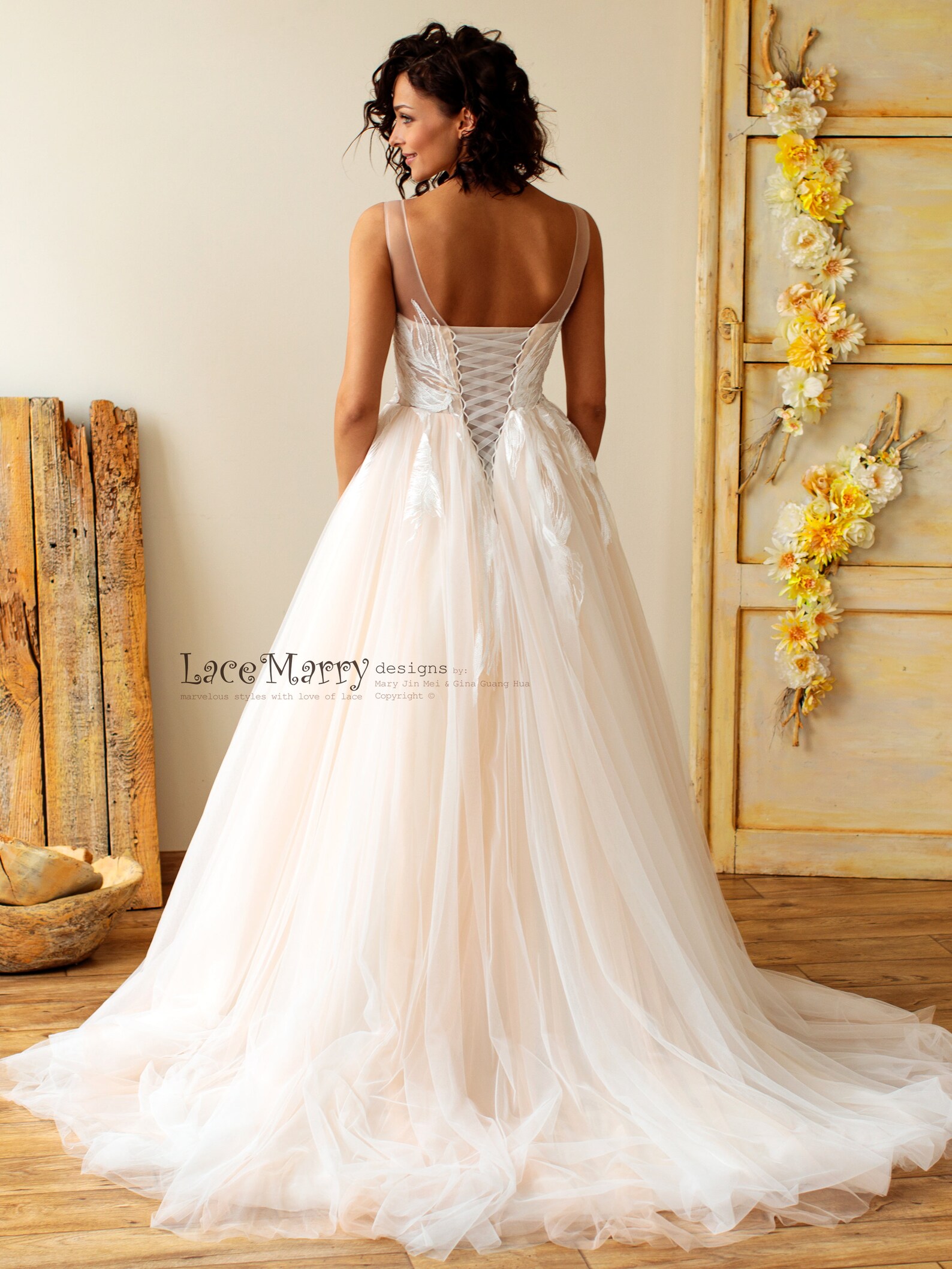 Unique Summer Wedding Dress With Feather Abstract Appliques in | Etsy