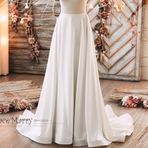 DEVIVO #6 / A Line Crepe Skirt, Minimalist Bridal Skirt, Plain Skirt, Bridal Separates, Wedding Dress, A-Line Skirt in Ivory Color