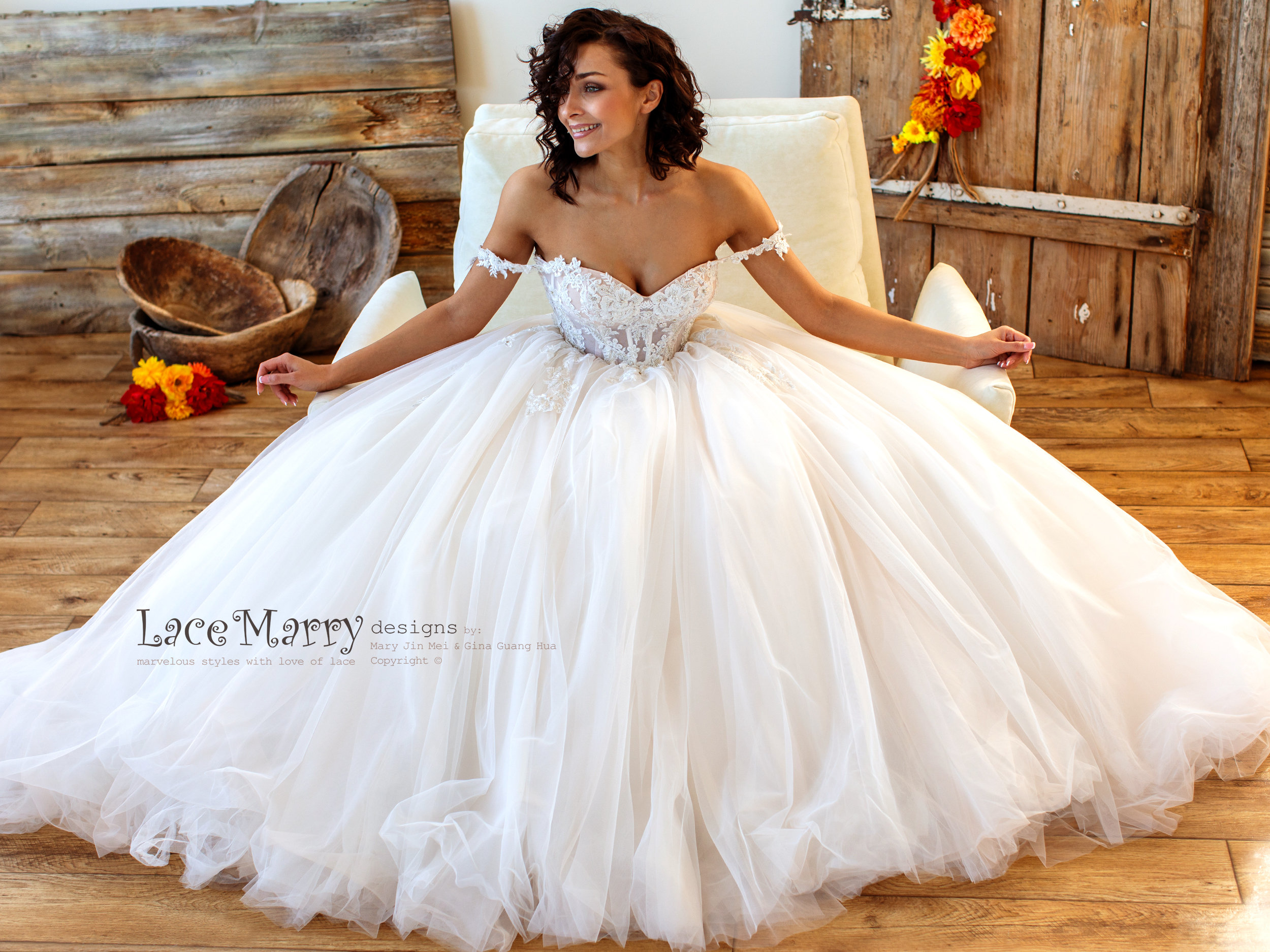 Giant ball on sale gown wedding dress