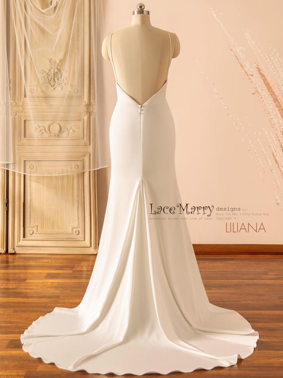 LILIANA CAPE / Ivory Lace Bridal Cape: Removable Flower Applique Tulle  Train - Etsy