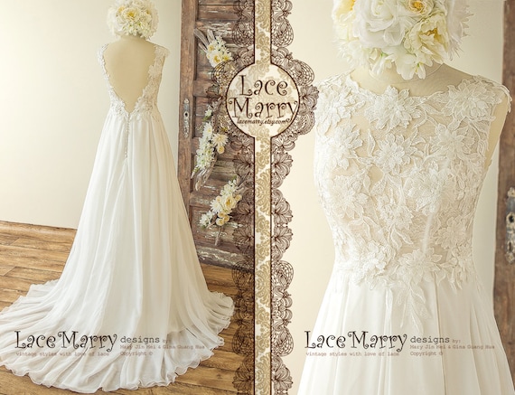 SAREYA / Romantic Lace Wedding Dress in Bohemian Style With Sheer