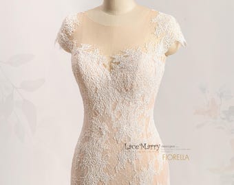 FIORELLA / Delicate Lace Wedding Dress: Illusion Neckline, Keyhole Back, Train
