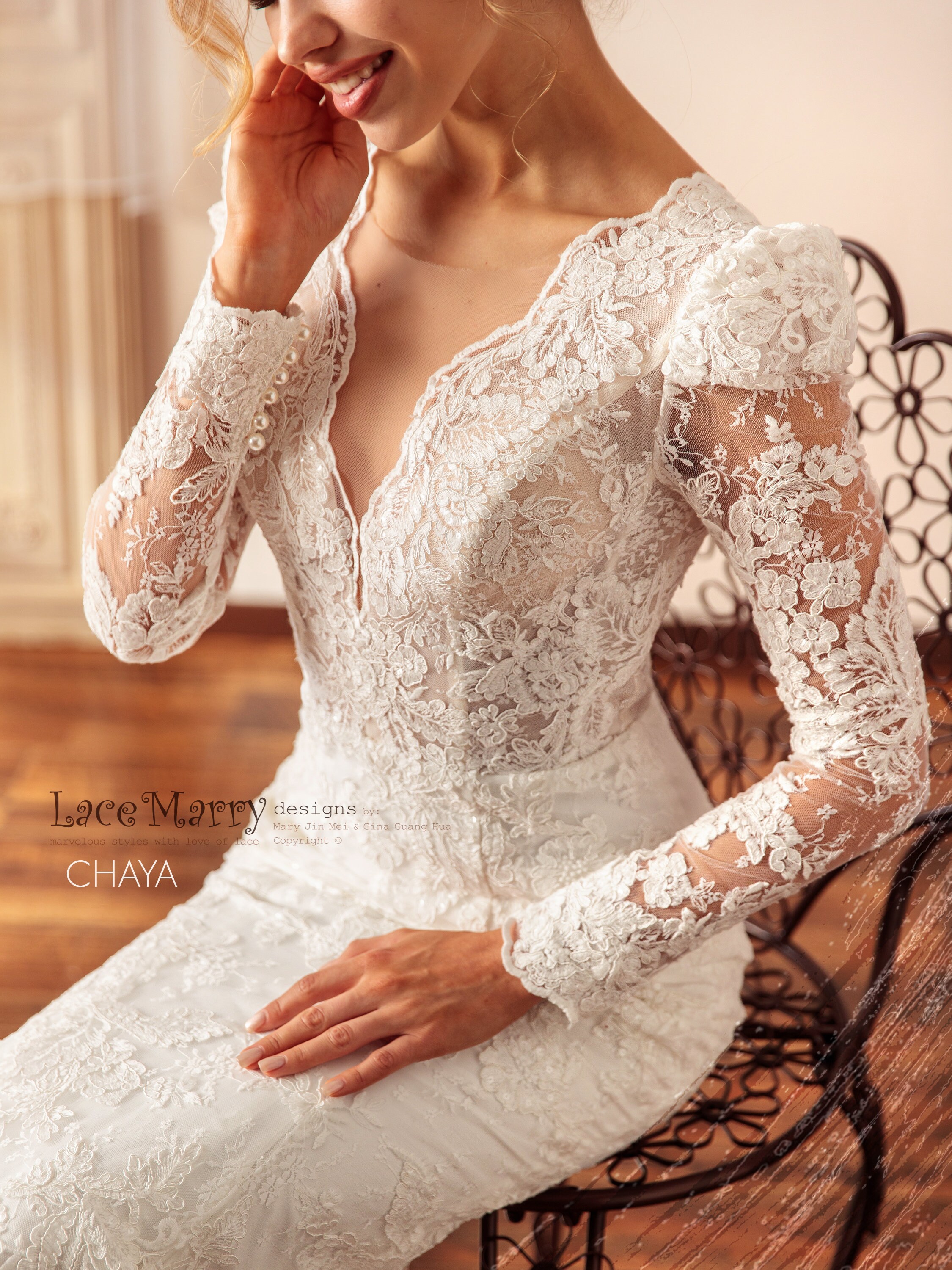 Plunging V-neck Exquisite Champagne Lace Wedding Dress Long Sleeves Wedding  Gown QW2558