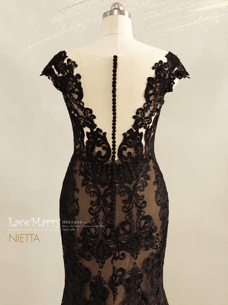 NIETTA / Black Lace Mermaid Wedding Dress: Gothic Bridal Gown - Etsy