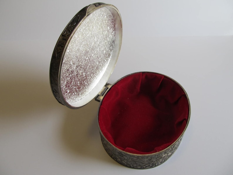 Silver Jewelry Box Silver Felt Lined Silver Jewelry Box Silver Trinket Box Valentines Day Vintage Jewelry Boxes Silver Boxes Jewelry Boxes