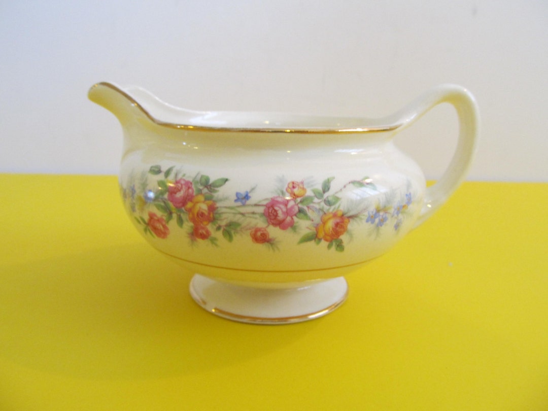 Cáscara de huevo de Homer Laughlin Nautilus Creamer Creamers Etsy España