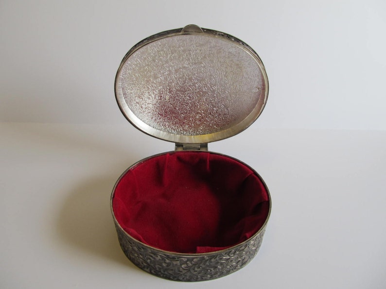 Silver Jewelry Box Silver Felt Lined Silver Jewelry Box Silver Trinket Box Valentines Day Vintage Jewelry Boxes Silver Boxes Jewelry Boxes