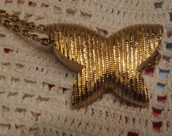Amway Artistry Butterfly Necklace 12 K gold filled.