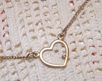 Heart Necklace with a Diamond Chip by Amway Artistry
