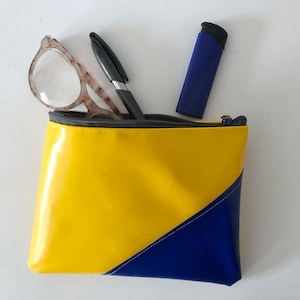Case/pouch made from truck tarpaulin
