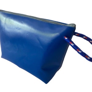 Kulturtasche zum Aufhängen , Lunchbag aus LKW Plane, maritim,Wetbag