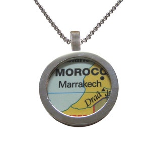 Collier à pendentif carte Marrakech Maroc