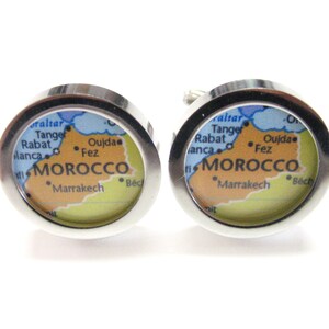 Pendentif en boutons de manchette carte Maroc