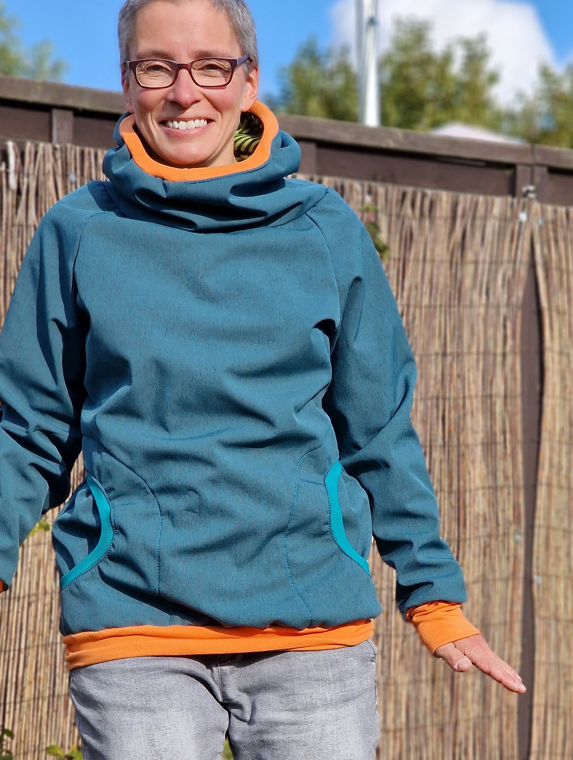Ellesse hotsell bauchfreier hoodie
