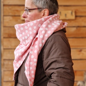 Muslin cloth XXL scarf ladies scarf pink dots ladies scarf made of muslin, triangular scarf for ladies, accessories, autumn, winter scarf cuddly