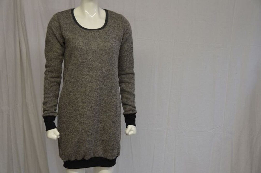 Chilli Ls Sweat Dress Black